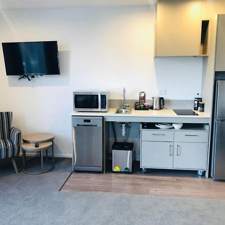 Ramada By Wyndham Queenstown Central Esterno foto