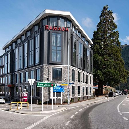 Ramada By Wyndham Queenstown Central Esterno foto
