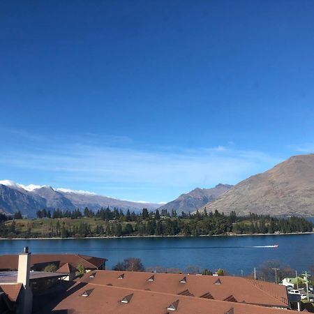 Ramada By Wyndham Queenstown Central Esterno foto