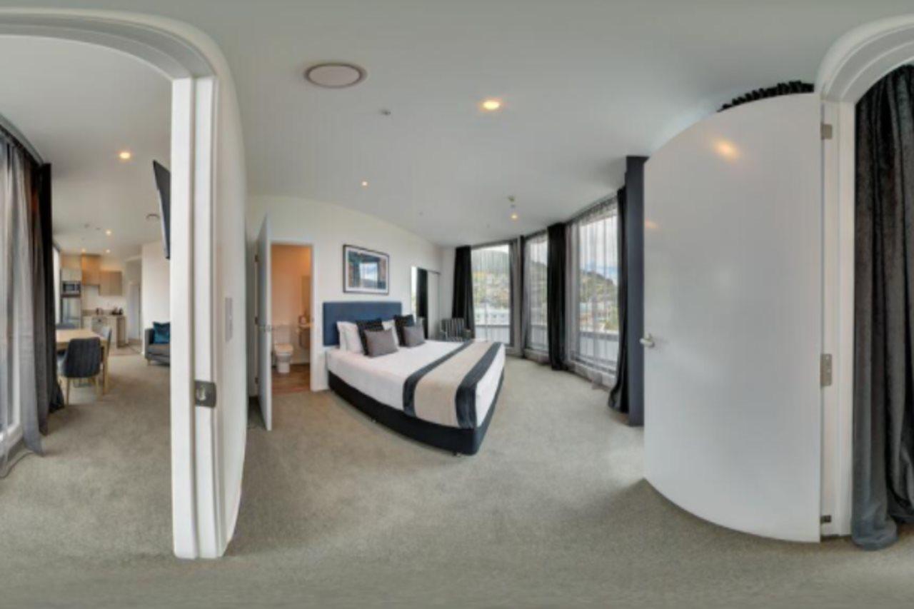 Ramada By Wyndham Queenstown Central Esterno foto