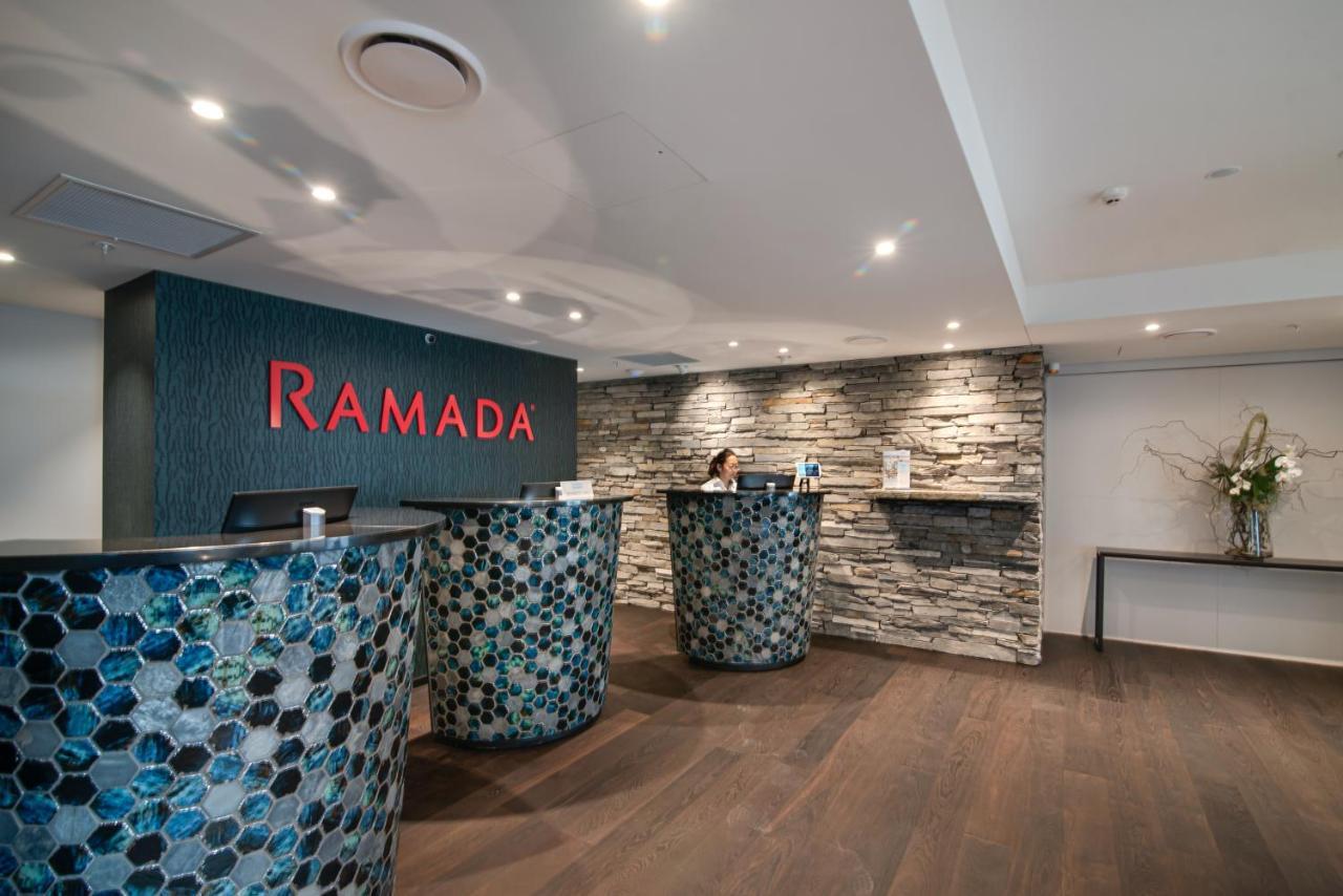 Ramada By Wyndham Queenstown Central Esterno foto