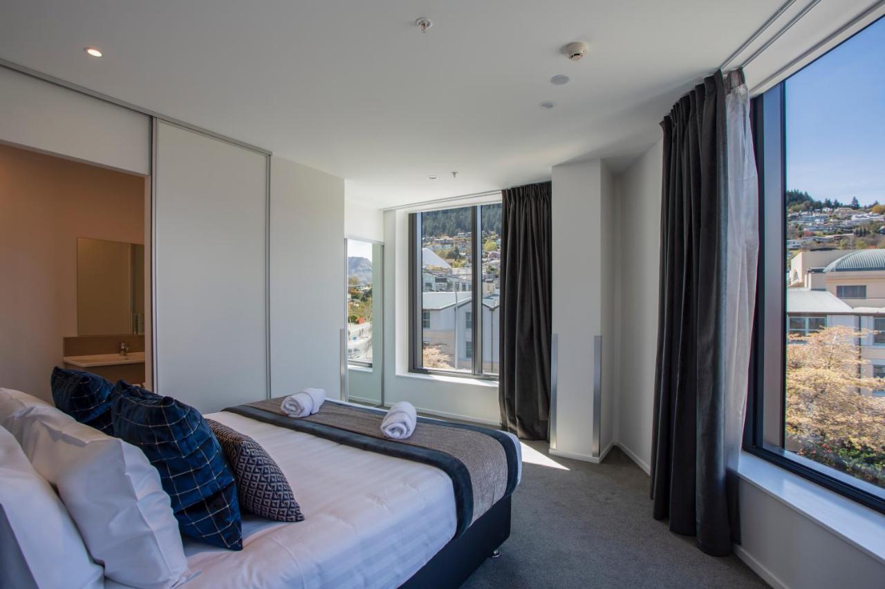 Ramada By Wyndham Queenstown Central Esterno foto