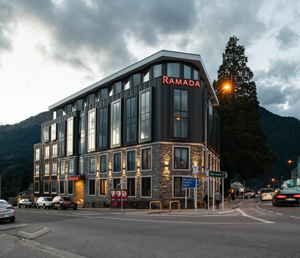 Ramada By Wyndham Queenstown Central Esterno foto