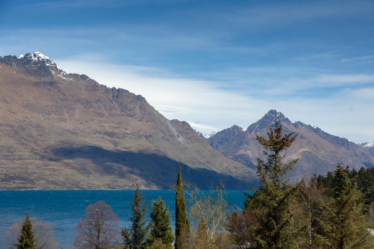 Ramada By Wyndham Queenstown Central Esterno foto